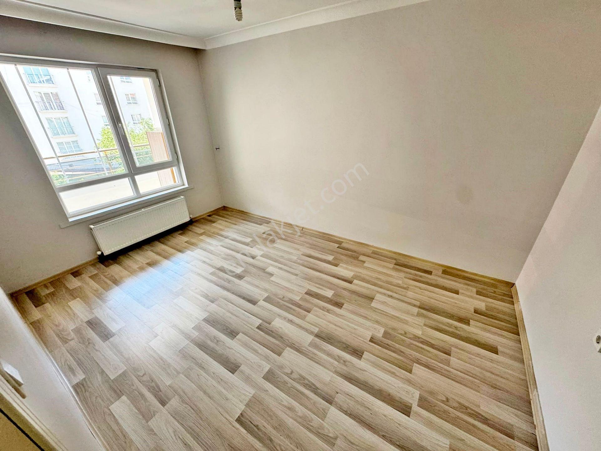 Cadde Yakını Merkezi Konum Yapılı Asansörlü Cam Balkonlu Çift Banyolu 3+1 Kiralık Daire - Görsel 20