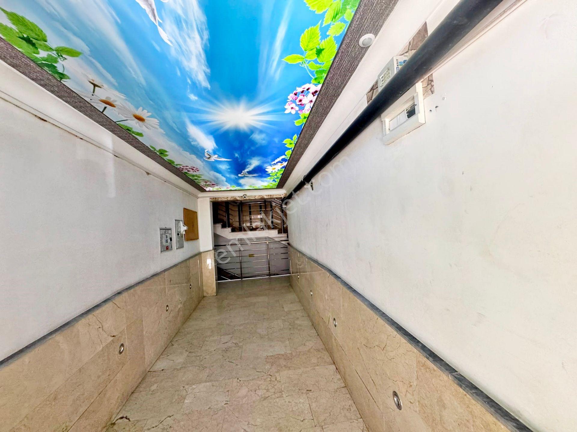 Cadde Yakını Merkezi Konum Yapılı Asansörlü Cam Balkonlu Çift Banyolu 3+1 Kiralık Daire - Görsel 34