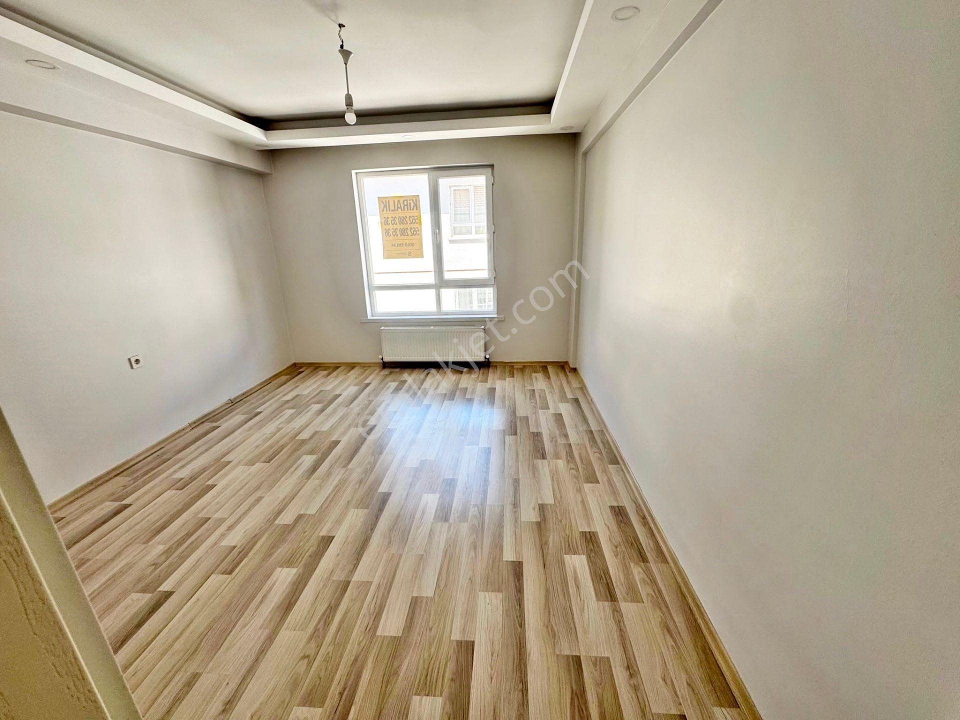 Cadde Yakını Merkezi Konum Yapılı Asansörlü Cam Balkonlu Çift Banyolu 3+1 Kiralık Daire - Görsel 16