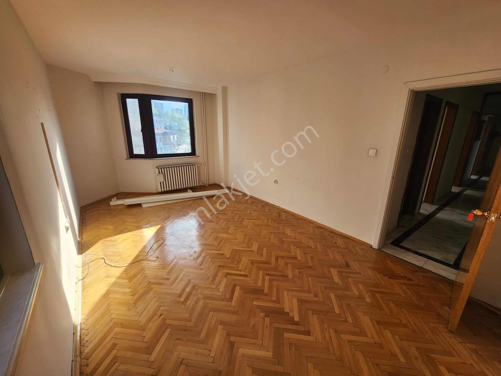 Ümitköy Metro Yakını Aykon Sitesi'nde 4+1 Kiralık Daire - Görsel 17