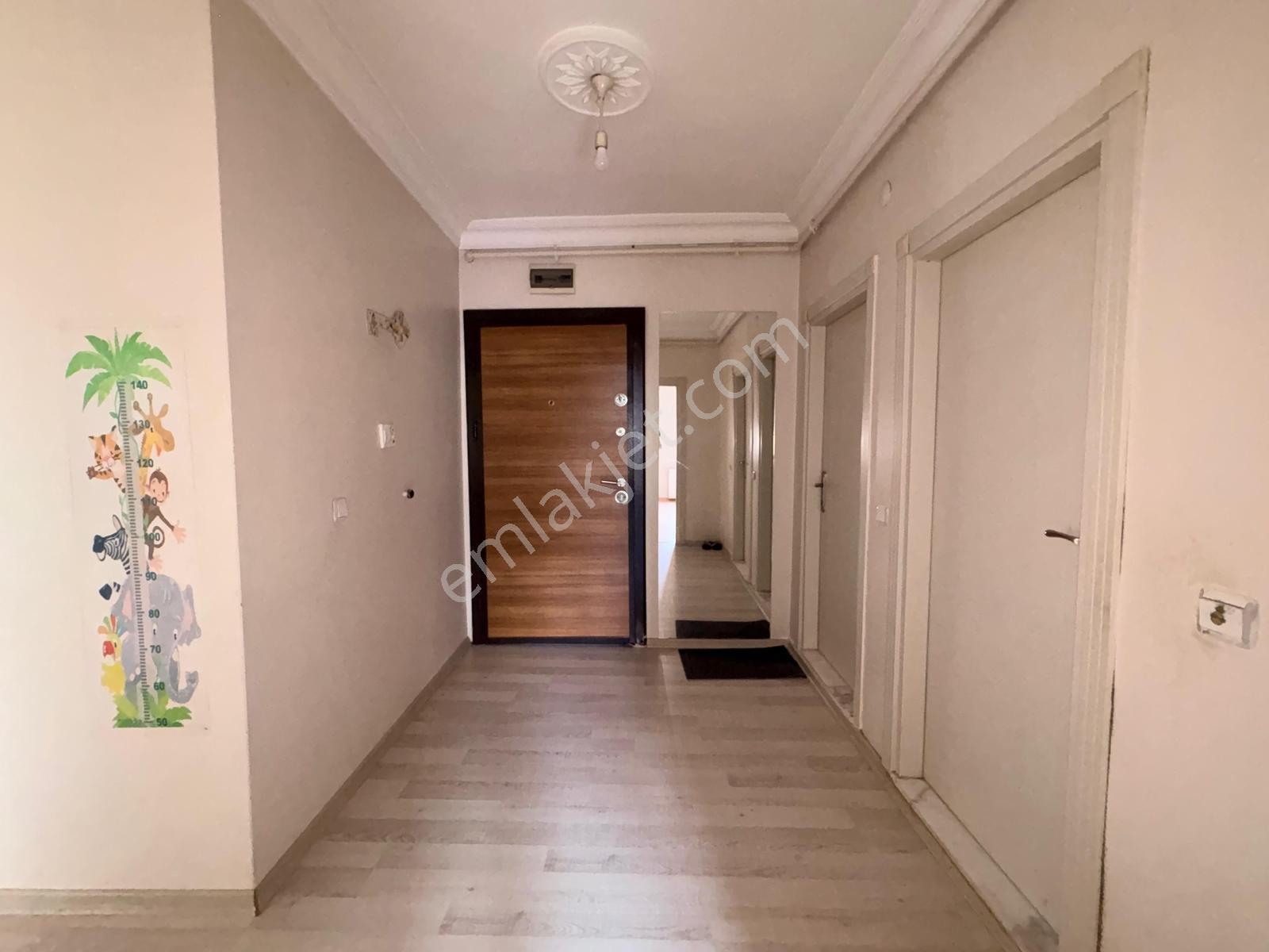 Beylikdüzü'nde Merkeze Yakın Kapalı Mutfak 2+1 Giriş Kat Daire - Görsel 7