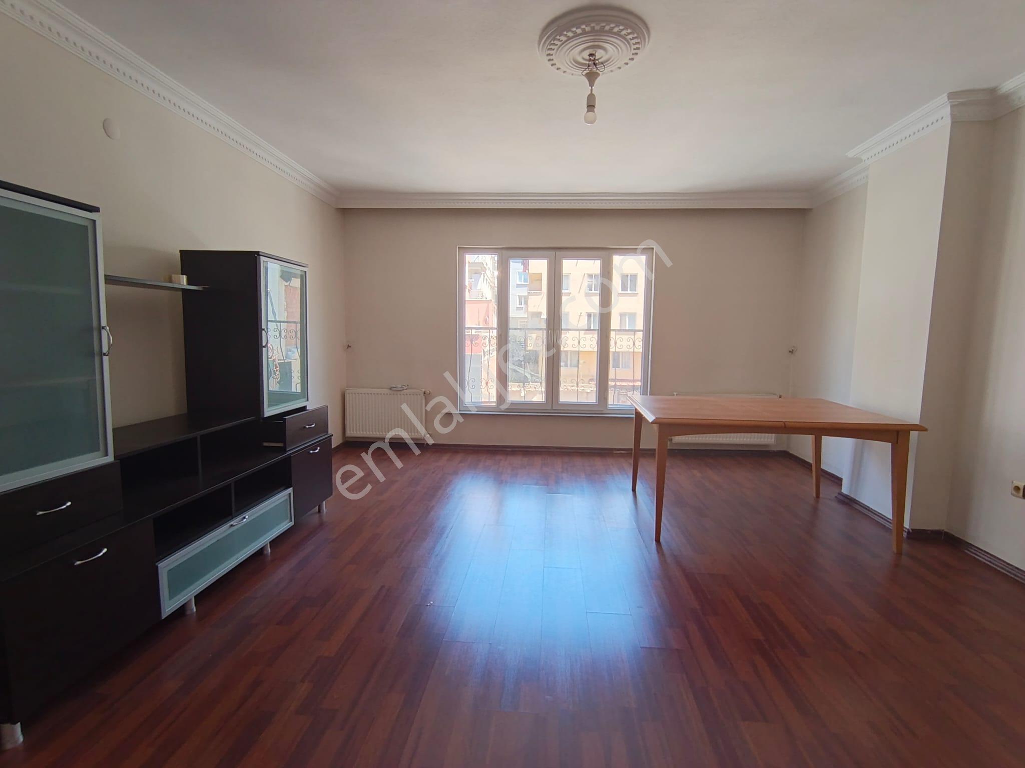 Çekmeköy Mimar Sinan Mh Kiralık 2+1 100m² Ara Kat Daire - Görsel 3