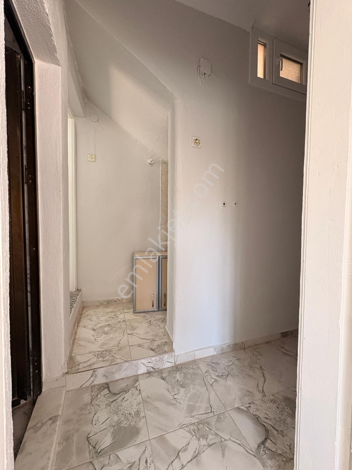 Ufuk Mh 1+1 Ayrı Mutfaklı Doğalgazlı Kiralık Yüksek Giriş Daire - Görsel 35