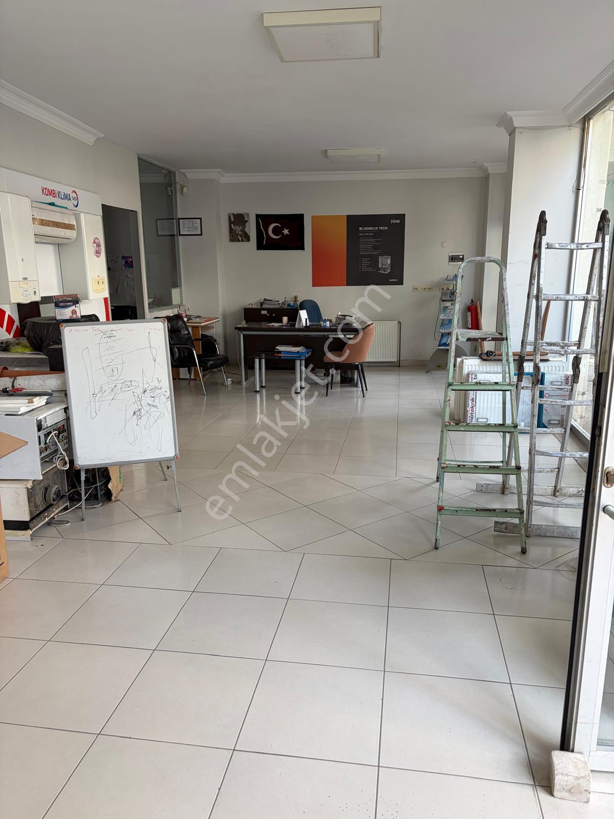 Merkezi Konumda Dükkan Ana Caddeye Yakın - Görsel 17