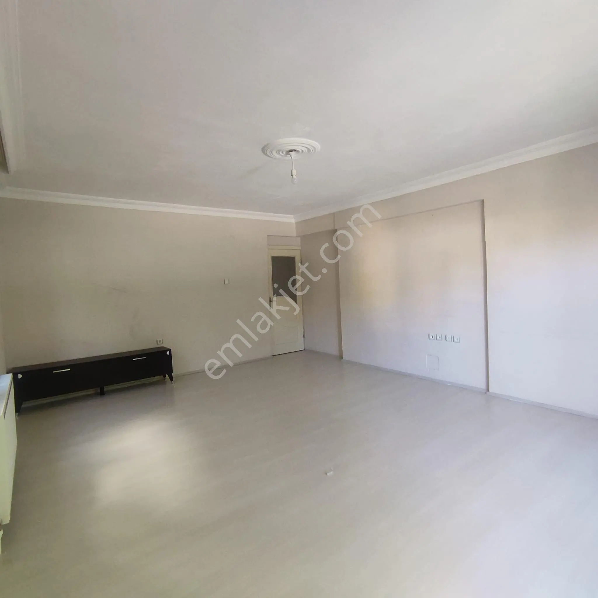 Elfi Den Kuva-i Milliye Mahallesi Kiralık 3+1 Daire - Görsel 2