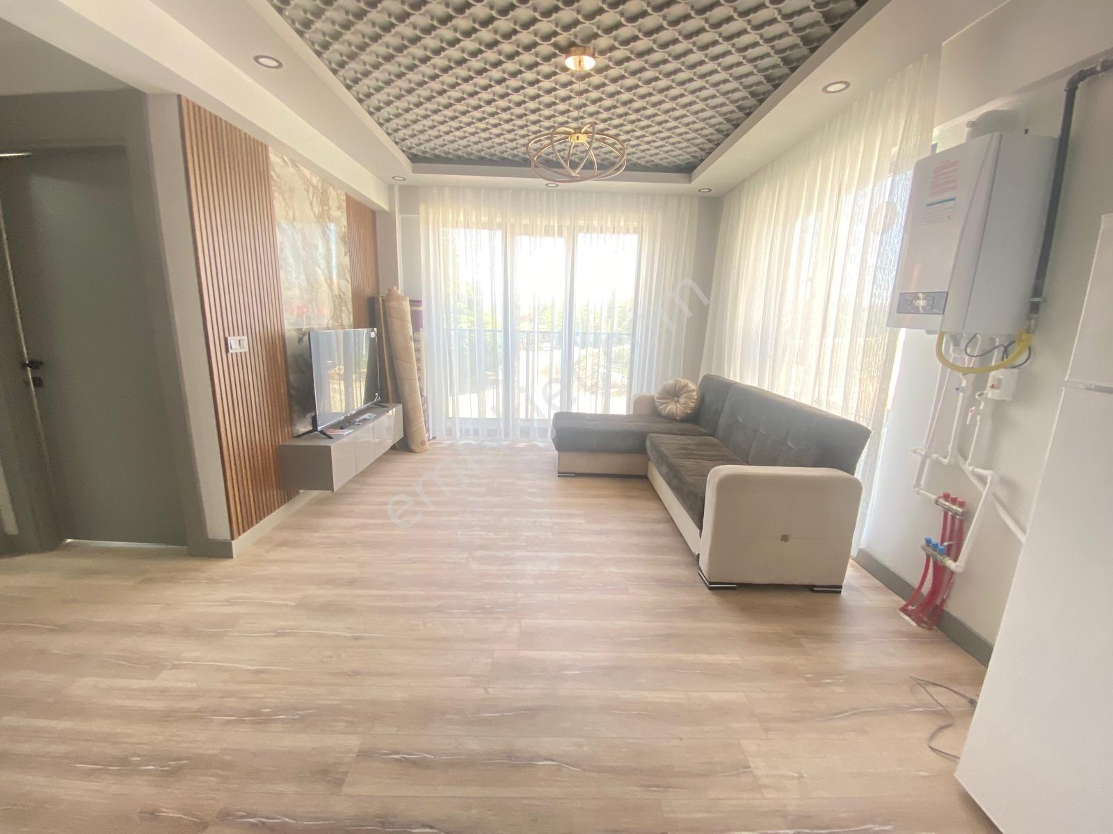 Alaçatı'dan İncek'te Bulvar Yakını Eşyalı 1+1 Kiralık Daire - Görsel 14