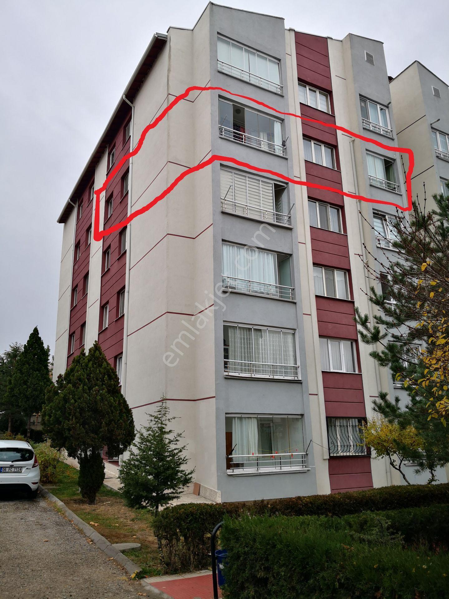Ankara Batıkent Batısitesi’nde Masrafsız,ara Kat,sosyal Olanaklara Komşu Satılık 3+1 Daire - Görsel 2