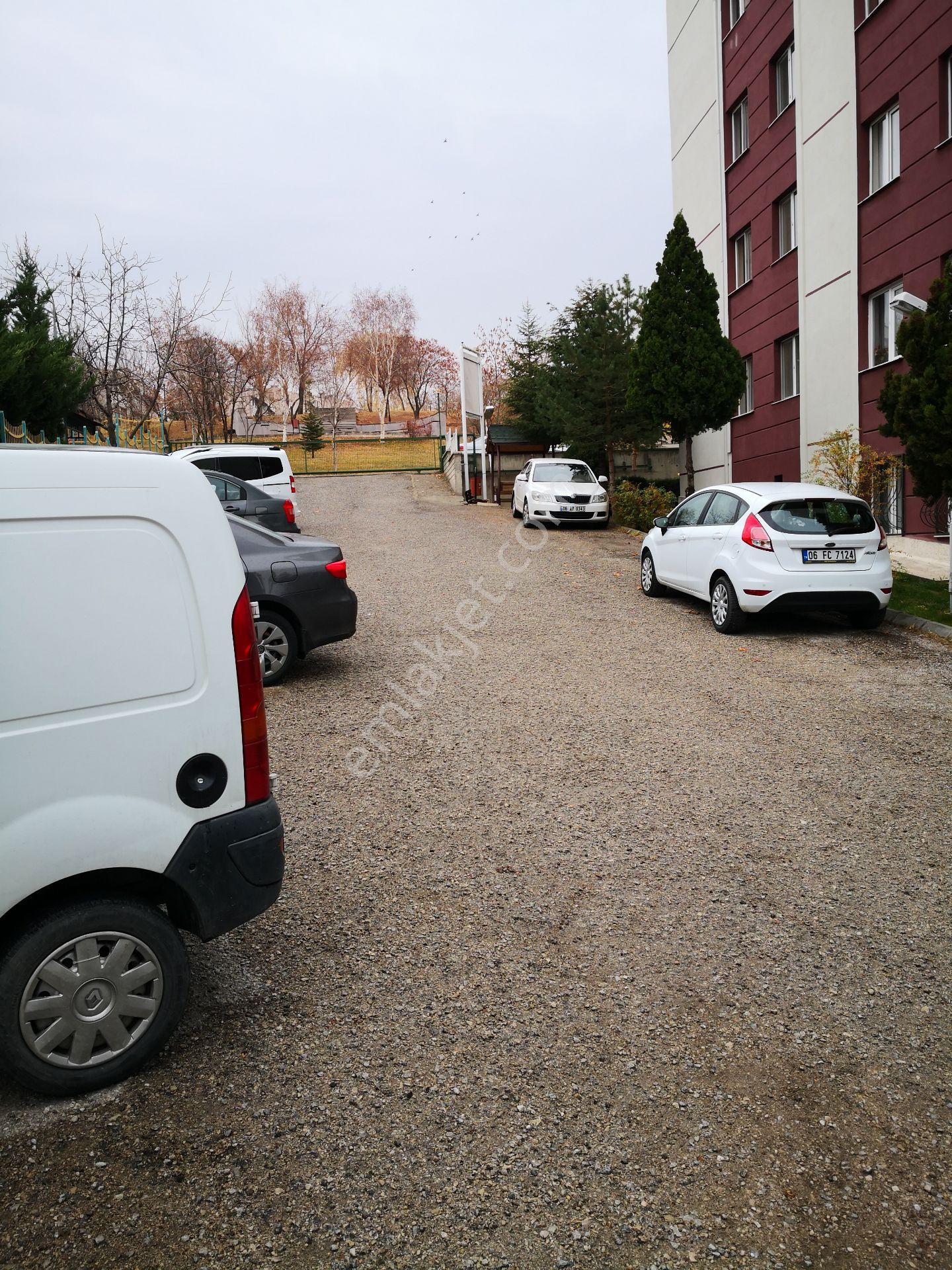 Ankara Batıkent Batısitesi’nde Masrafsız,ara Kat,sosyal Olanaklara Komşu Satılık 3+1 Daire - Görsel 29