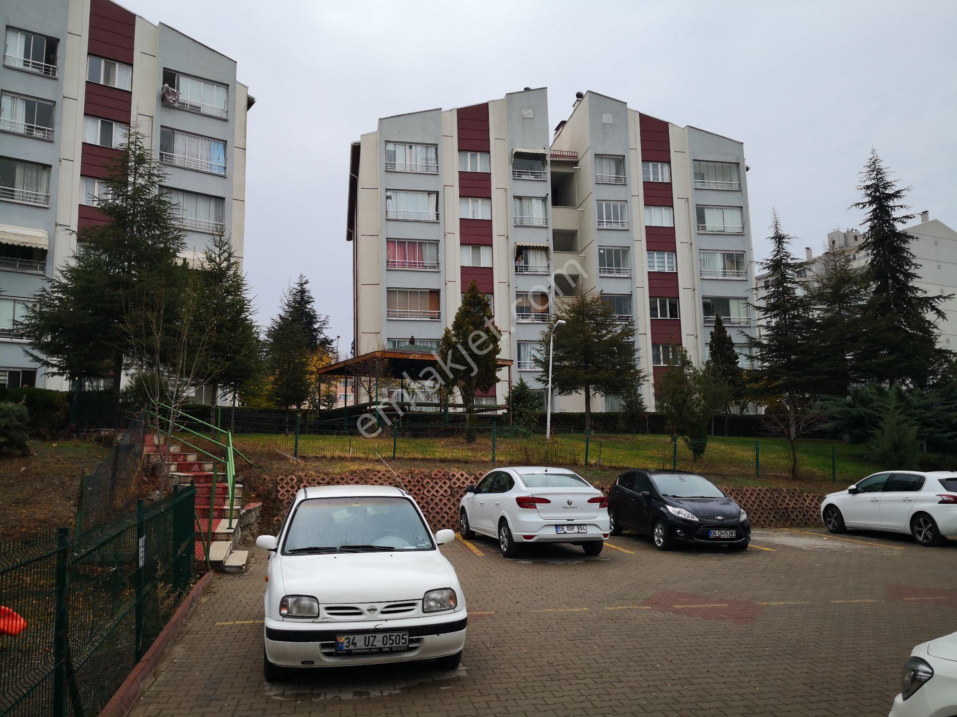 Ankara Batıkent Batısitesi’nde Masrafsız,ara Kat,sosyal Olanaklara Komşu Satılık 3+1 Daire - Görsel 24