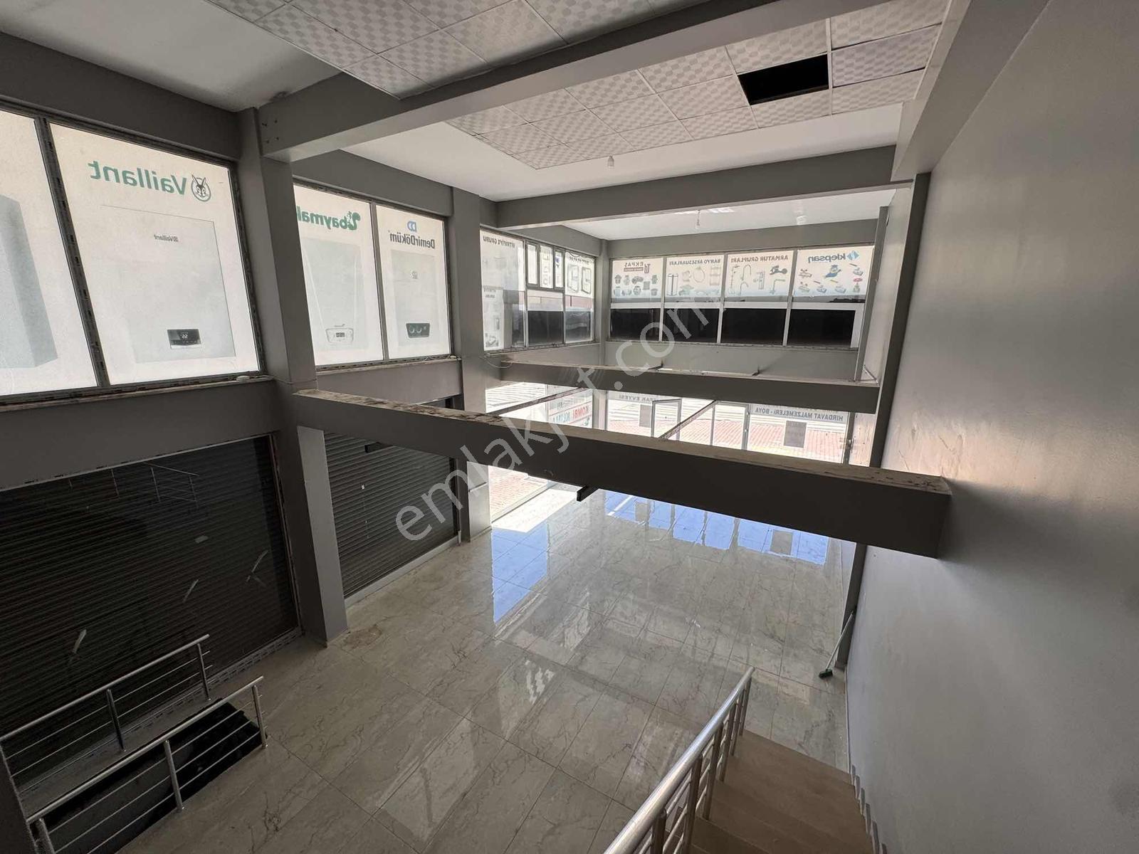 Adliye - Otogar Caddesi Üzerinde Kiralık 150 M2 Düz Giriş Dükkan - Görsel 4