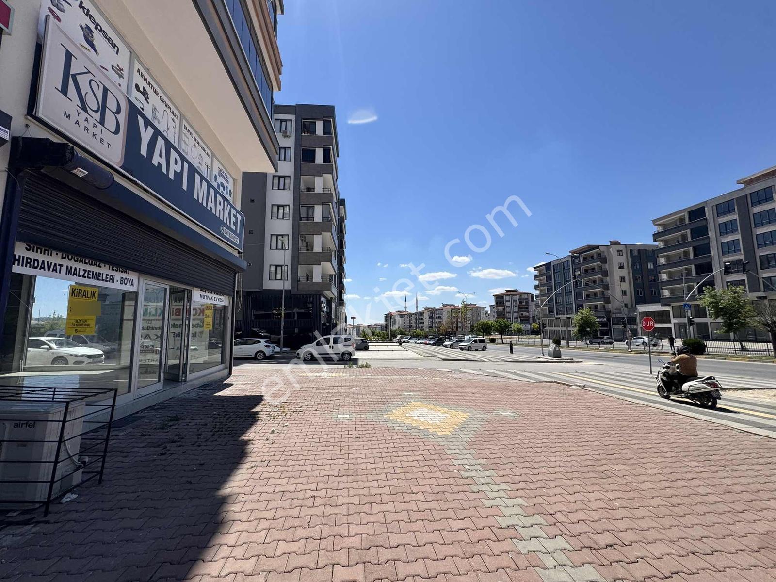 Adliye - Otogar Caddesi Üzerinde Kiralık 150 M2 Düz Giriş Dükkan - Görsel 2