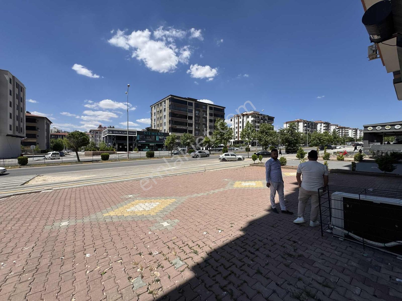 Adliye - Otogar Caddesi Üzerinde Kiralık 150 M2 Düz Giriş Dükkan - Görsel 13