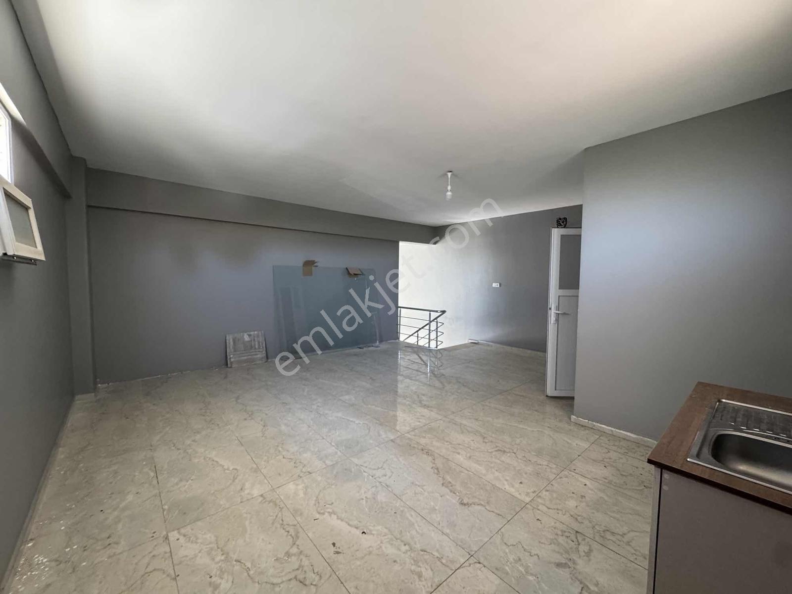 Adliye - Otogar Caddesi Üzerinde Kiralık 150 M2 Düz Giriş Dükkan - Görsel 23