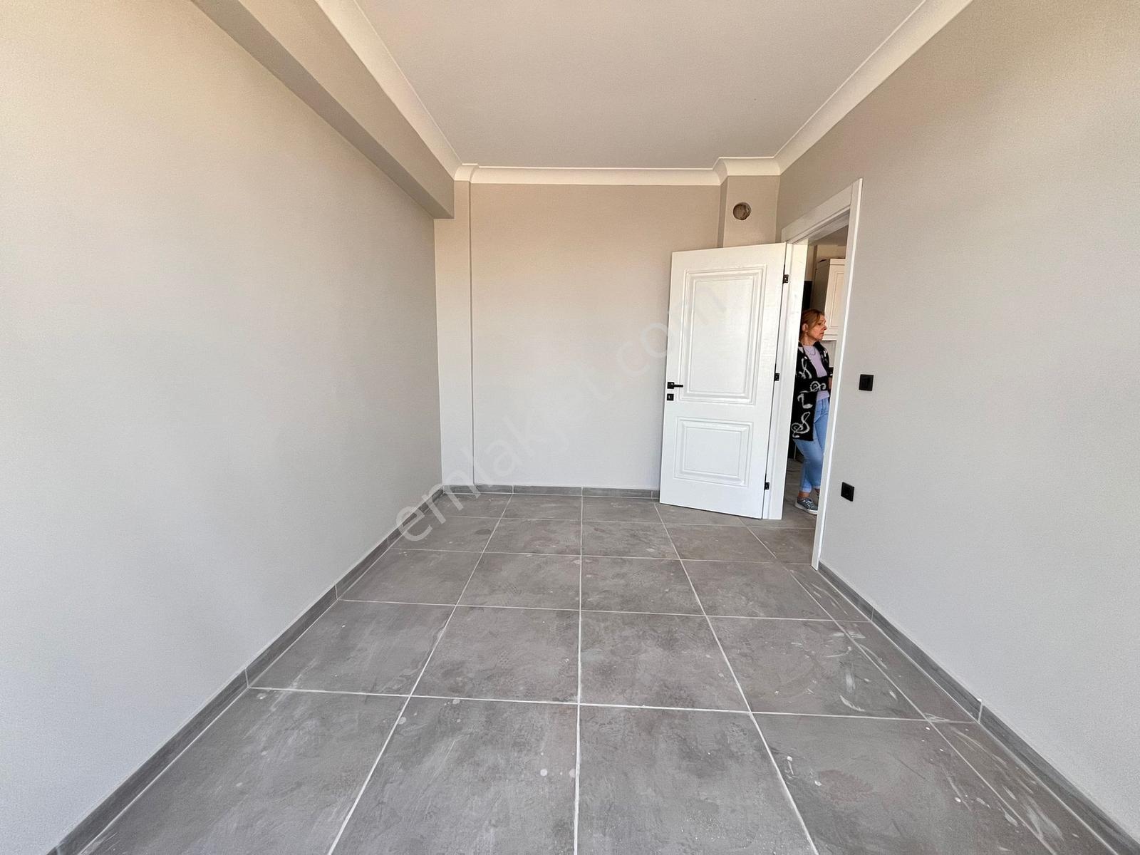 Çorlu Merkezde Havuzlu Site İçinde 1+1 Sıfır Daire - Görsel 9