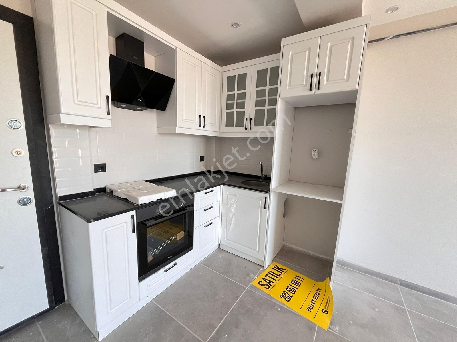 Çorlu Merkezde Havuzlu Site İçinde 1+1 Sıfır Daire - Görsel 6