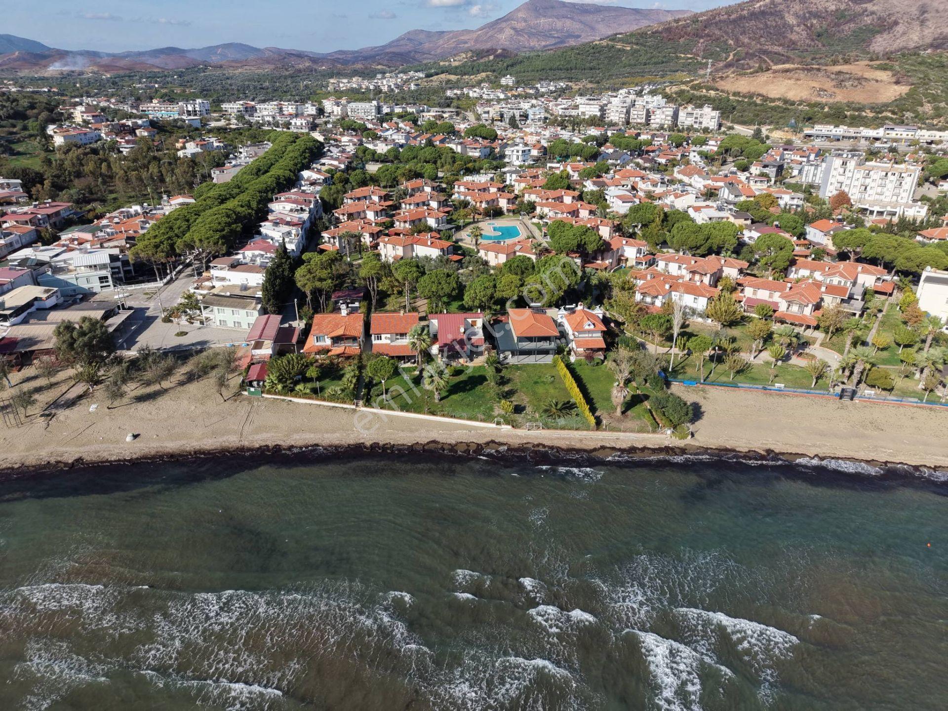 Seferihisar Erdem Tur Sitesi’nde Havuzlu Ve Güvenlikli Müstakil Konfor Satılık 3+1 Villa - Görsel 5
