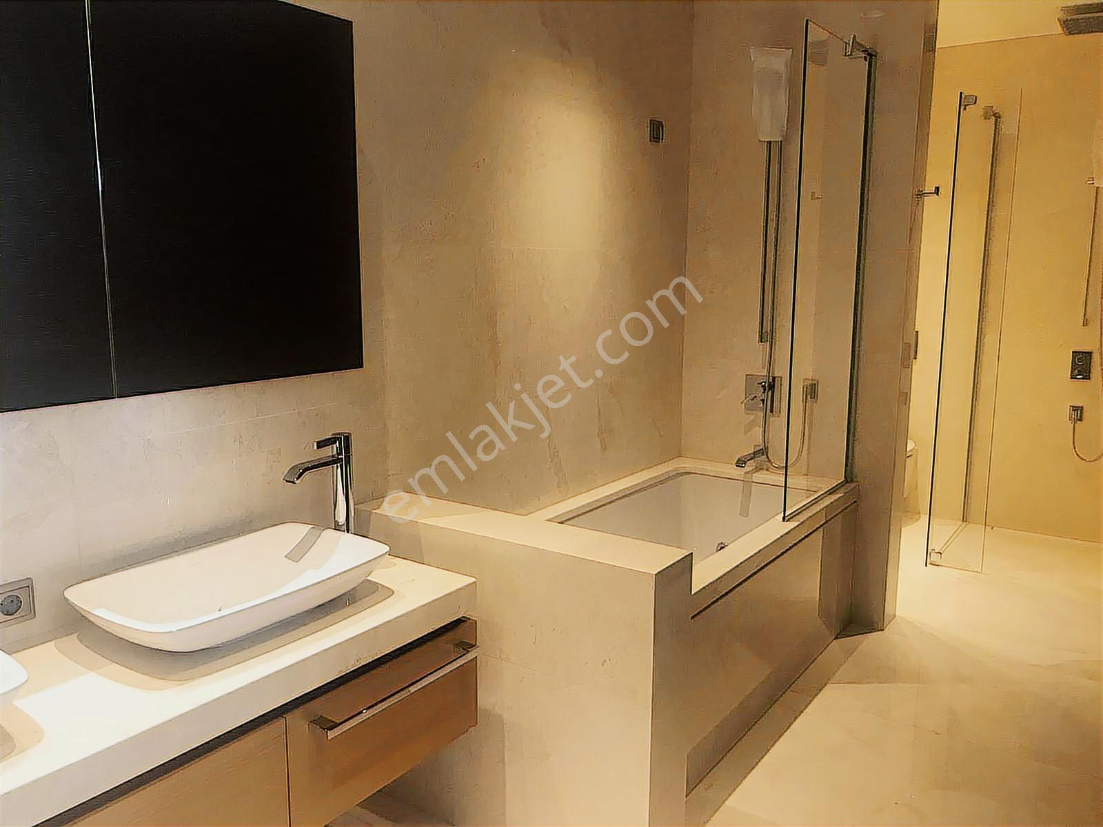 Zorlu Center Da 5+1 340 M2 Eşsiz Boğaz Manzarali Yoo İstanbul - Görsel 5
