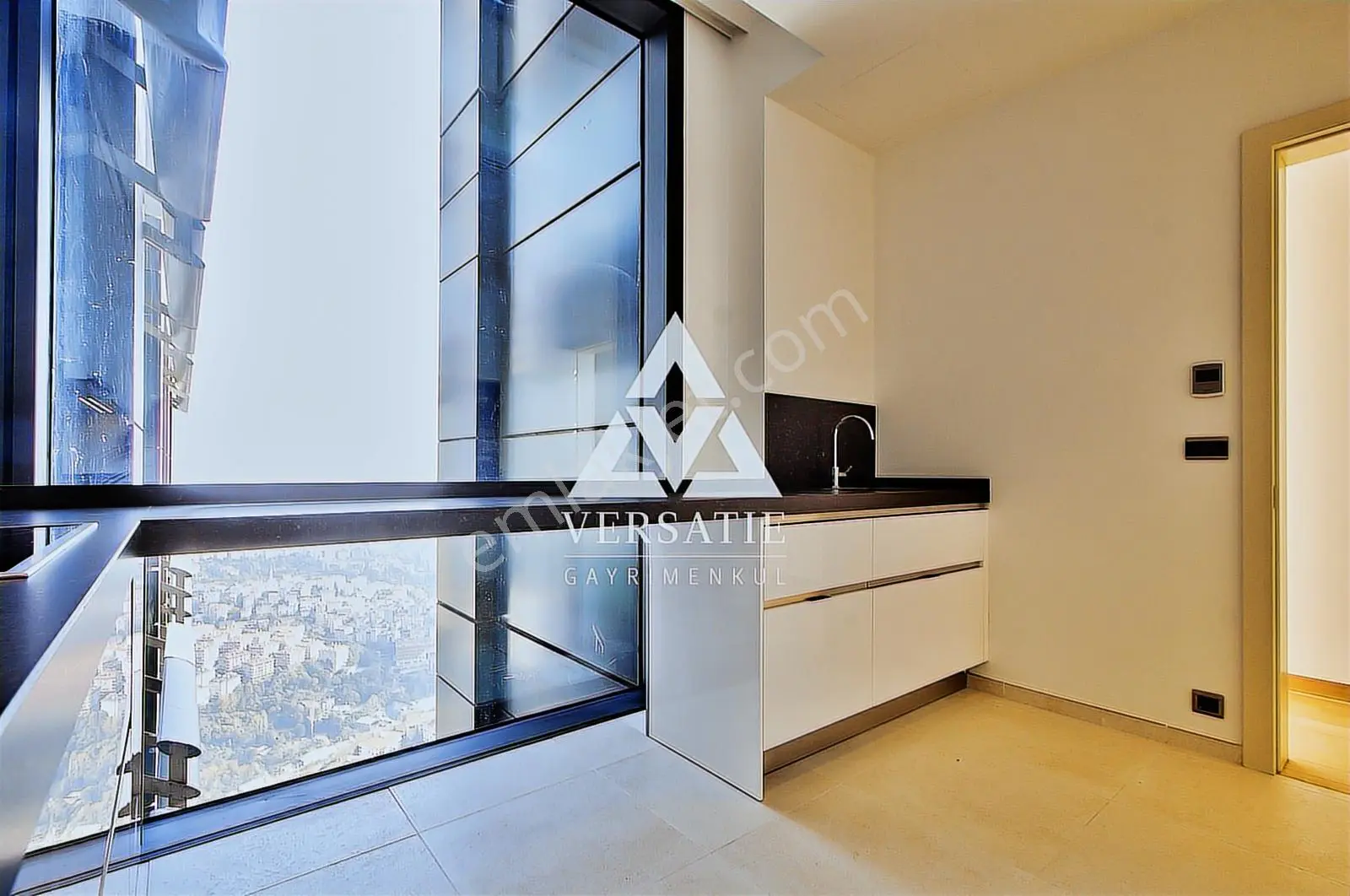 Çiftçi Tower Kıralık Luks Bogaz Manzaralı 3+1 Tek Yetkılı - Görsel 8