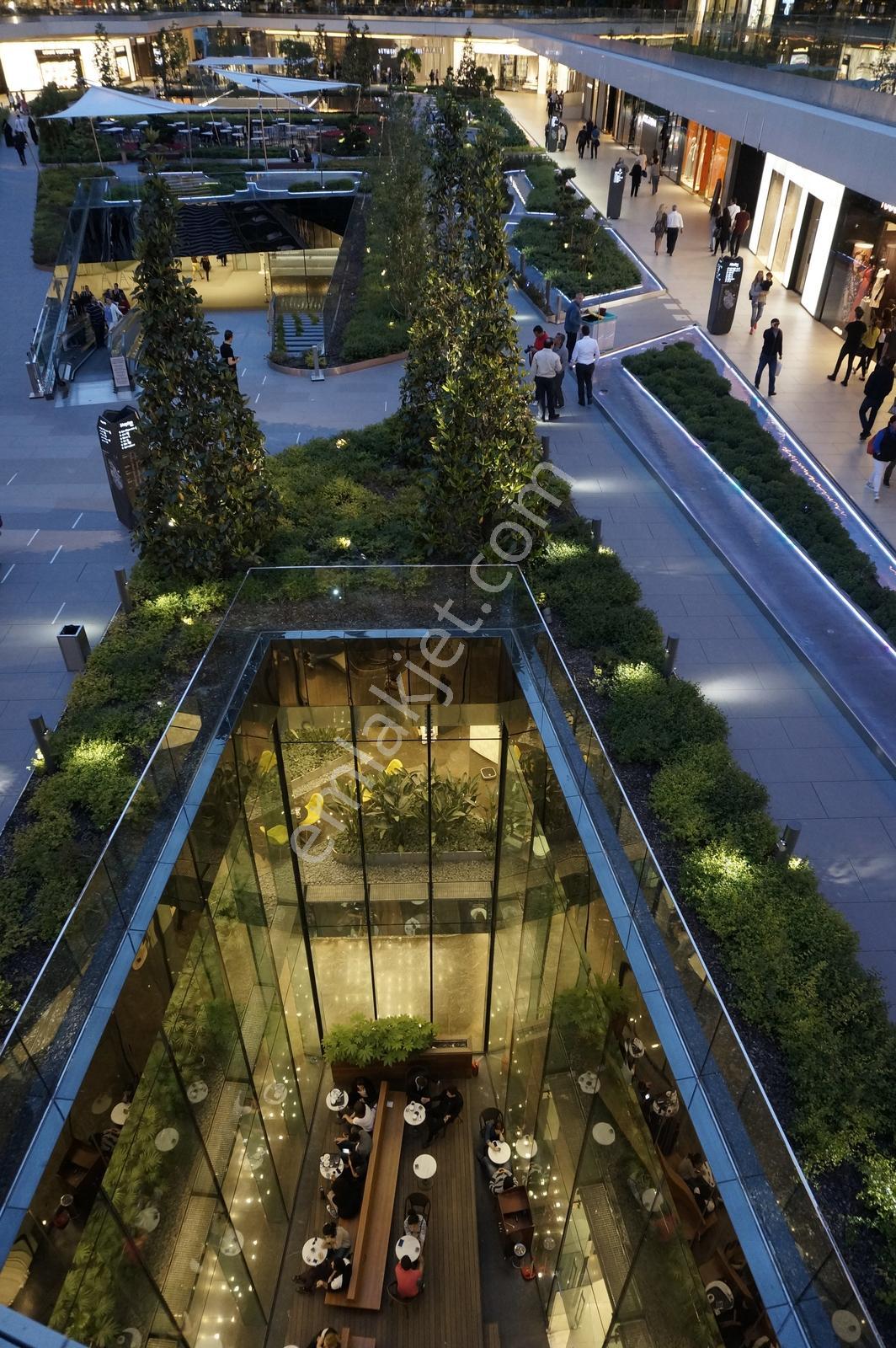 Zorlu Center 550 M2 R3 Kulede 6+1 Ultra Lux Yapılı - Görsel 4