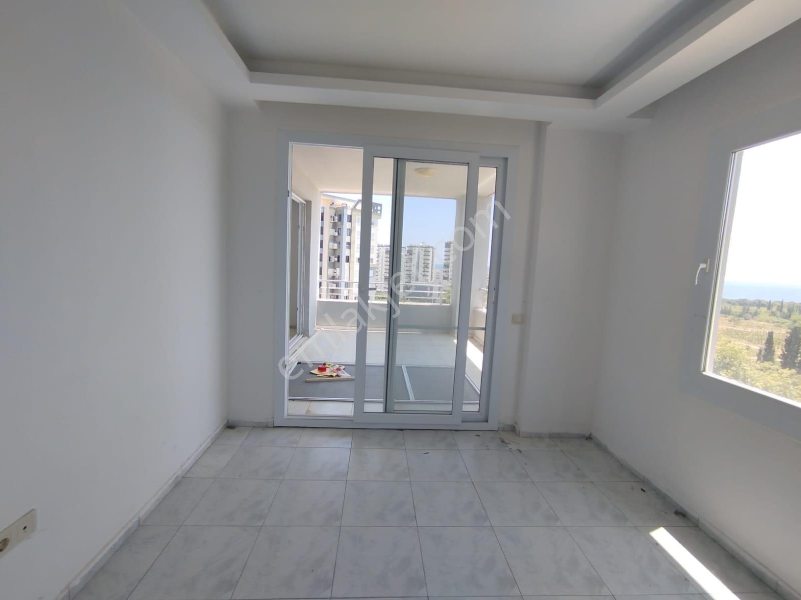 Erdemli Arpaç'ta Deniz Manzaralı, Havuzlu 2+1 Kiralık Daire - Görsel 10