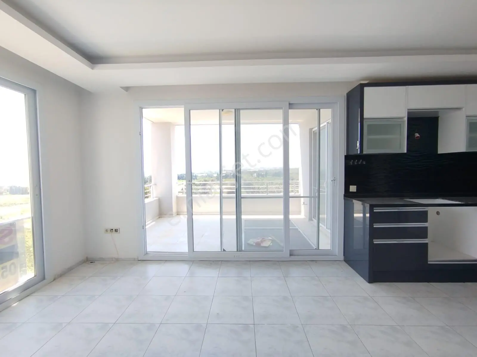 Erdemli Arpaç'ta Deniz Manzaralı, Havuzlu 2+1 Kiralık Daire - Görsel 5