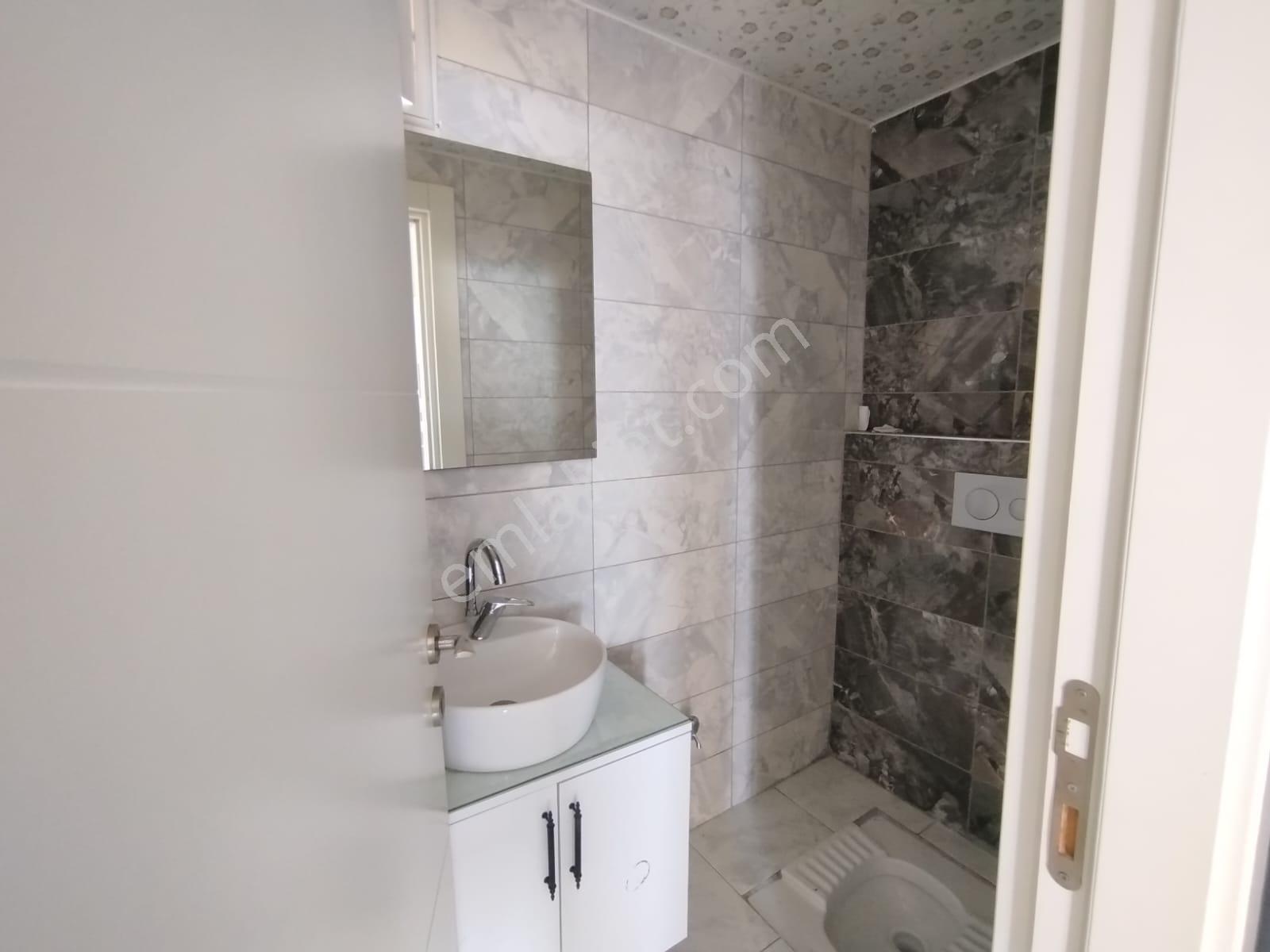 Erdemli Arpaç'ta Deniz Manzaralı, Havuzlu 2+1 Kiralık Daire - Görsel 13