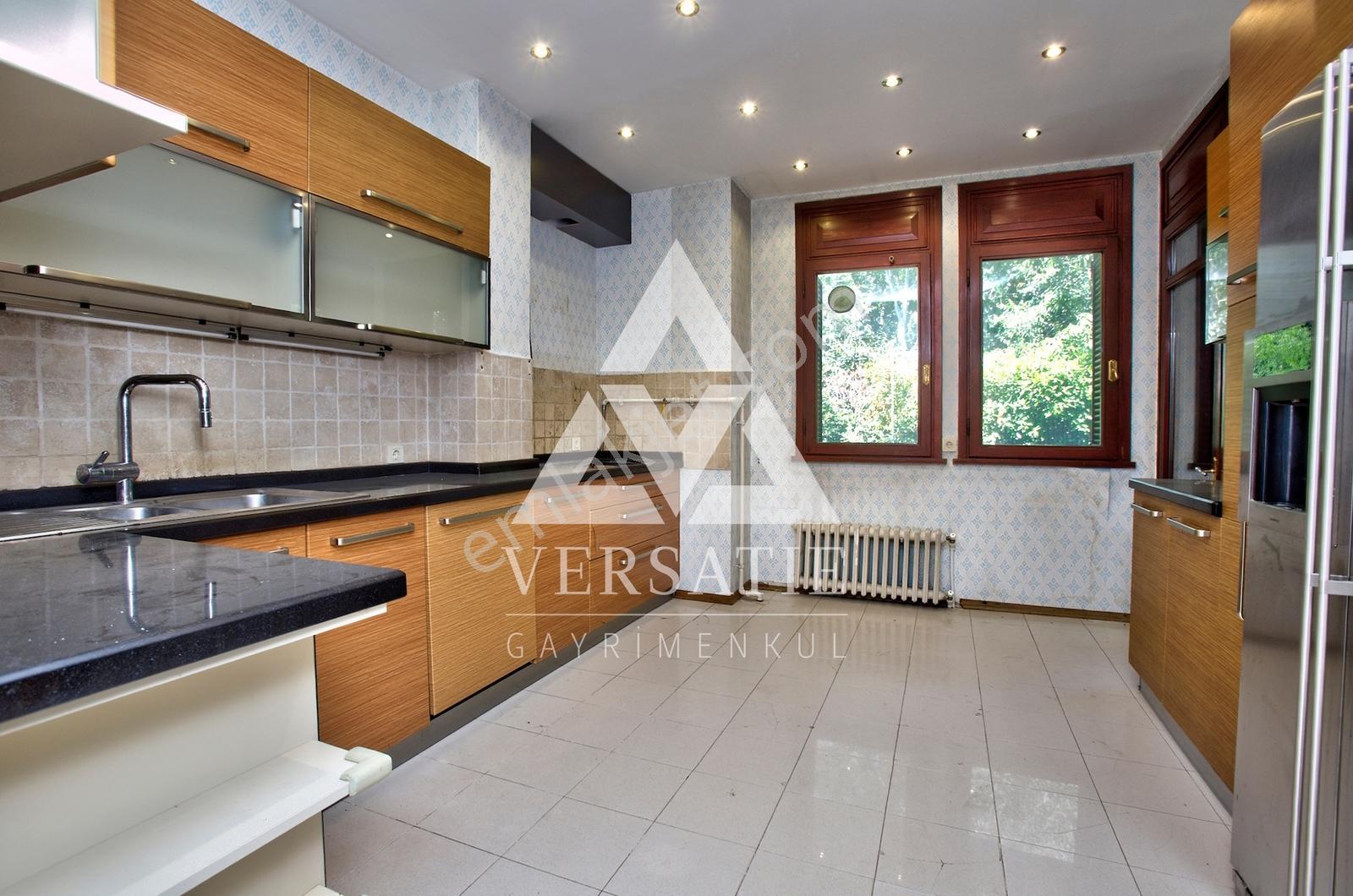 Arnavutköy 'de Site İçinde Muhteşem Satılık Villa - Görsel 13
