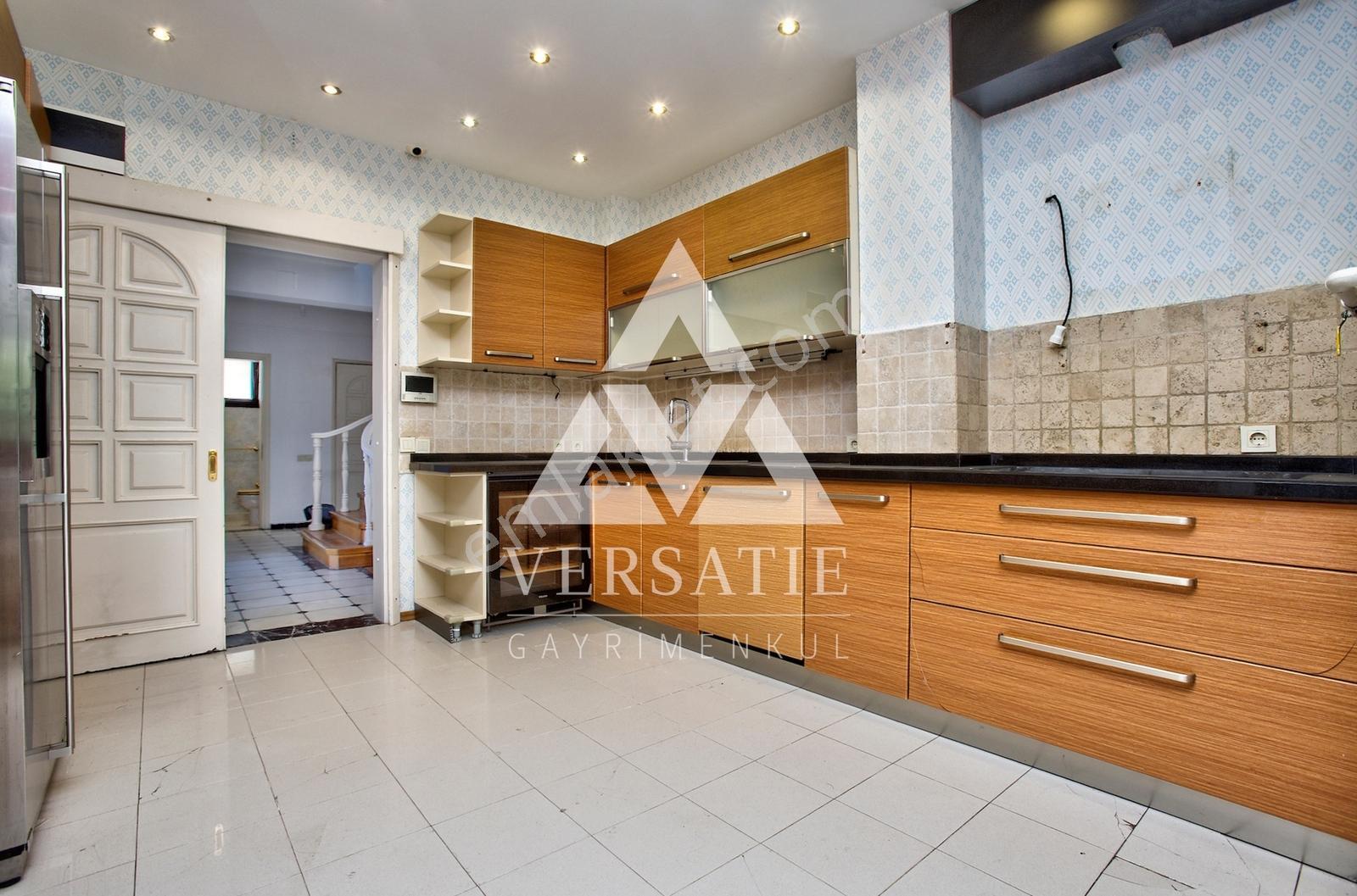 Arnavutköy 'de Site İçinde Muhteşem Satılık Villa - Görsel 17