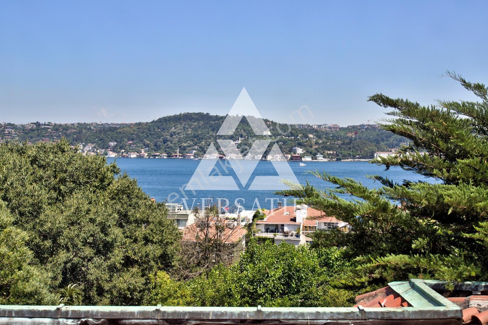 Arnavutköy 'de Site İçinde Muhteşem Satılık Villa