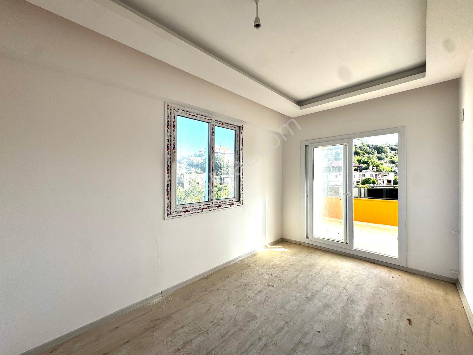 King'den Tarihi Roma Su Kemeri Manzaralı Şirin 1+1 Eşyasız Kiralık Daire - Görsel 13