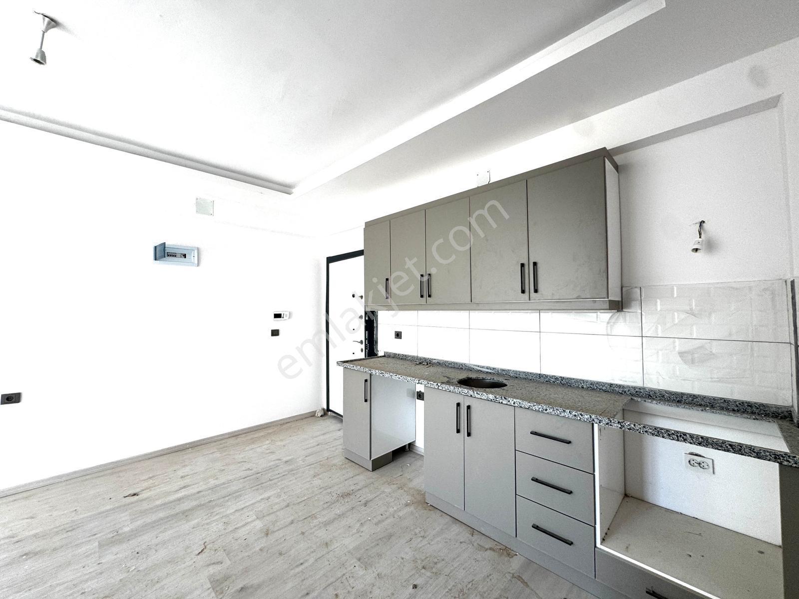 King'den Tarihi Roma Su Kemeri Manzaralı Şirin 1+1 Eşyasız Kiralık Daire - Görsel 2