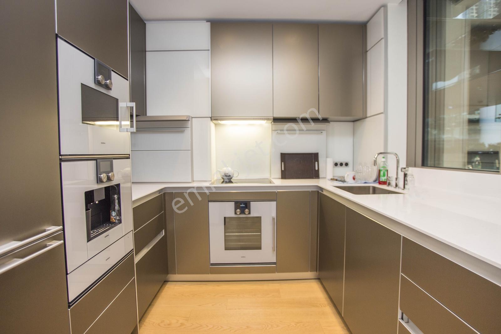 Zorlu Center Lux Dekorasyonlu 170m2 Boğaz Manzaralı Ofıs 3 Bolum - Görsel 21