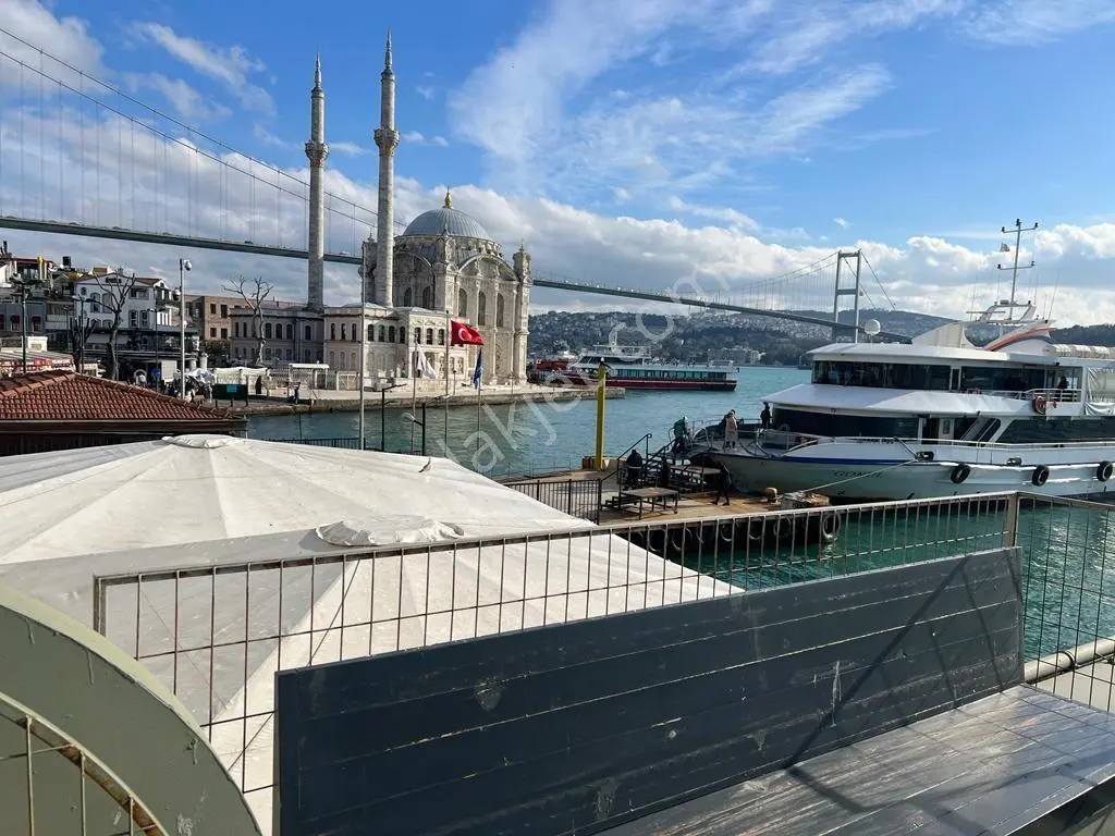 Ortakoy Satılık 2.derece Yalı 12 Metre Rıhtım Cephesı 3 Kat