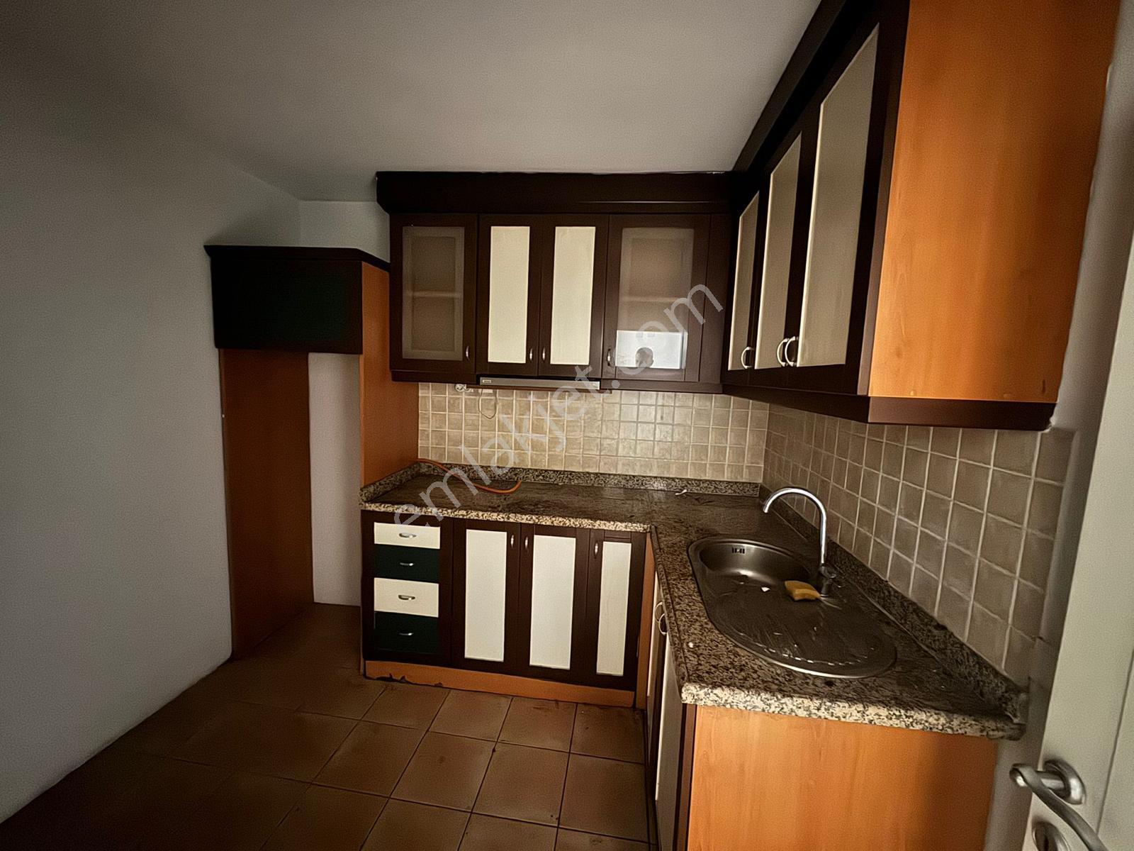 Akdeniz İstiklal Cad. İş Merkezinde Satılık 4+1 Ofis Büro - Görsel 24
