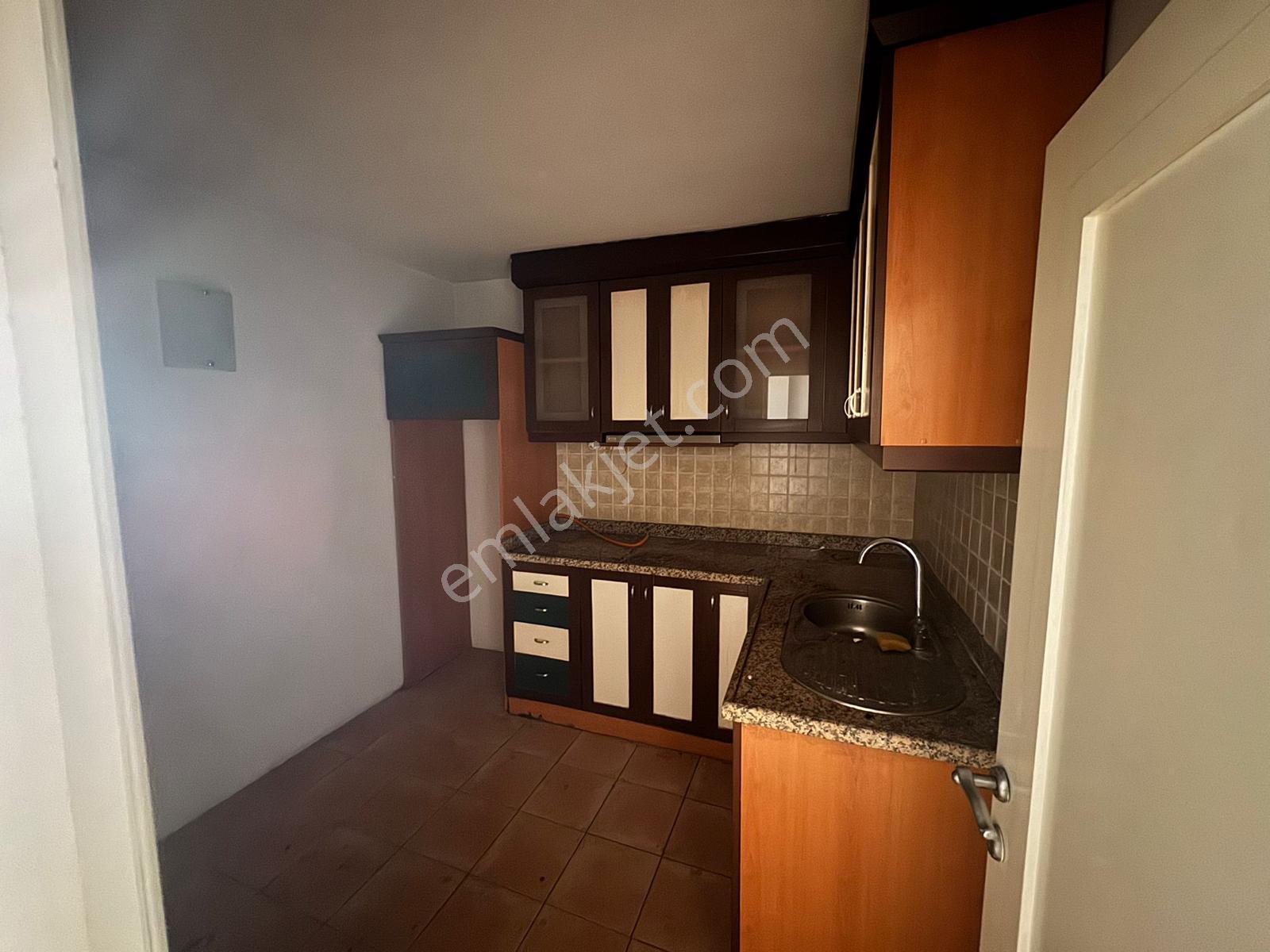 Akdeniz İstiklal Cad. İş Merkezinde Satılık 4+1 Ofis Büro - Görsel 16