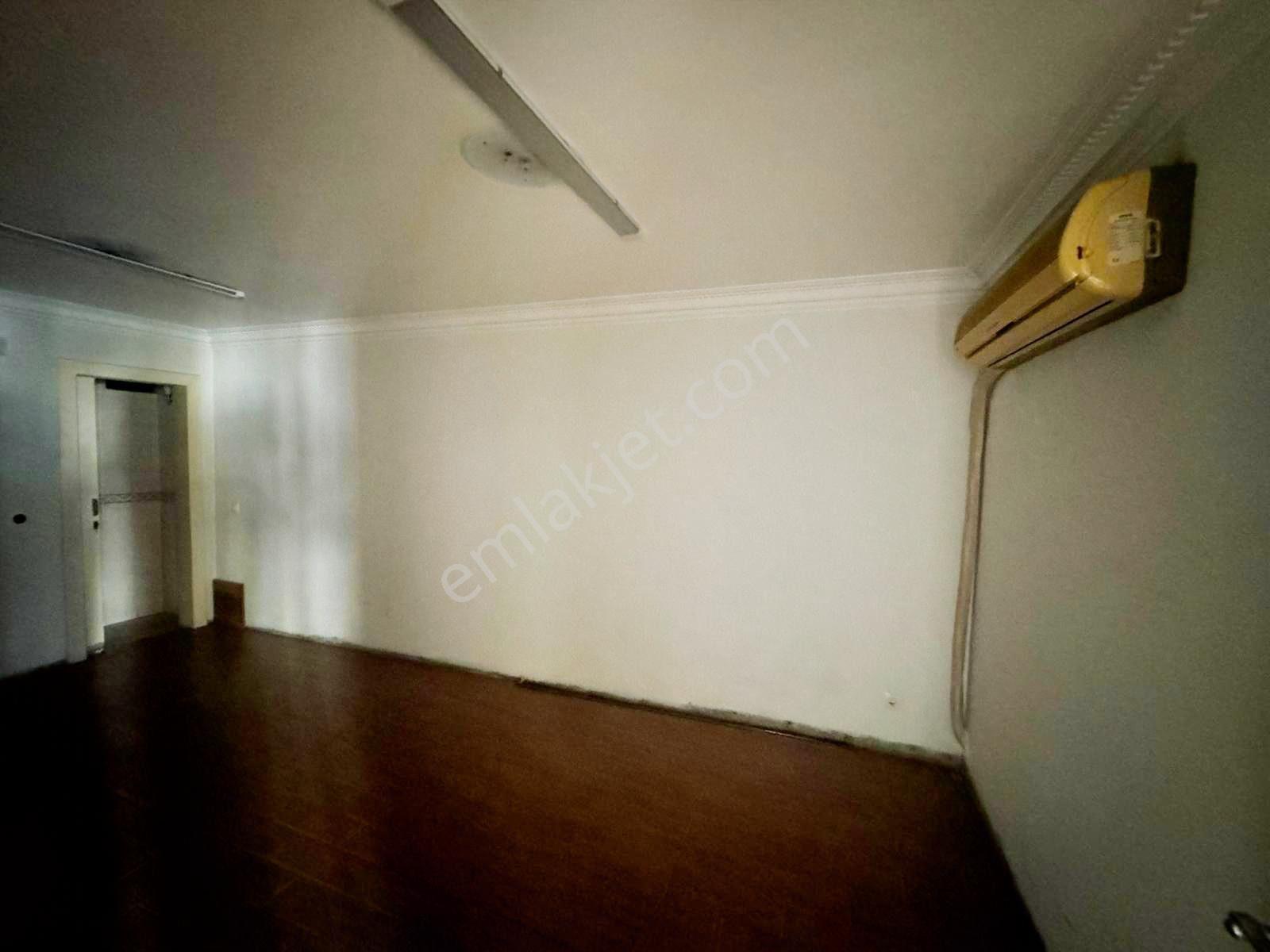 Akdeniz İstiklal Cad. İş Merkezinde Satılık 4+1 Ofis Büro - Görsel 23