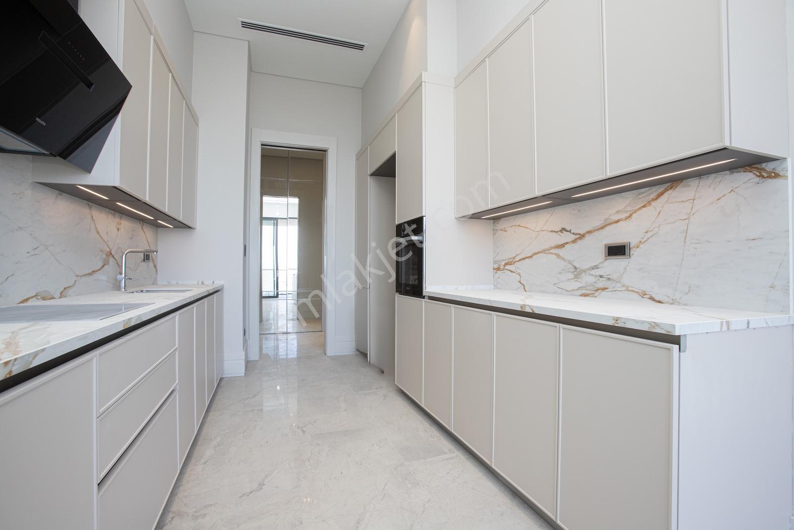 Barbaros 48'de Boğaz Manzaralı Kiralık Daire - Görsel 30