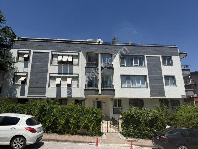 Seyranbağları Huzurevi Yakını 5+1 Eşyalı Teraslı Dubleks Çift Banyo - Görsel 35