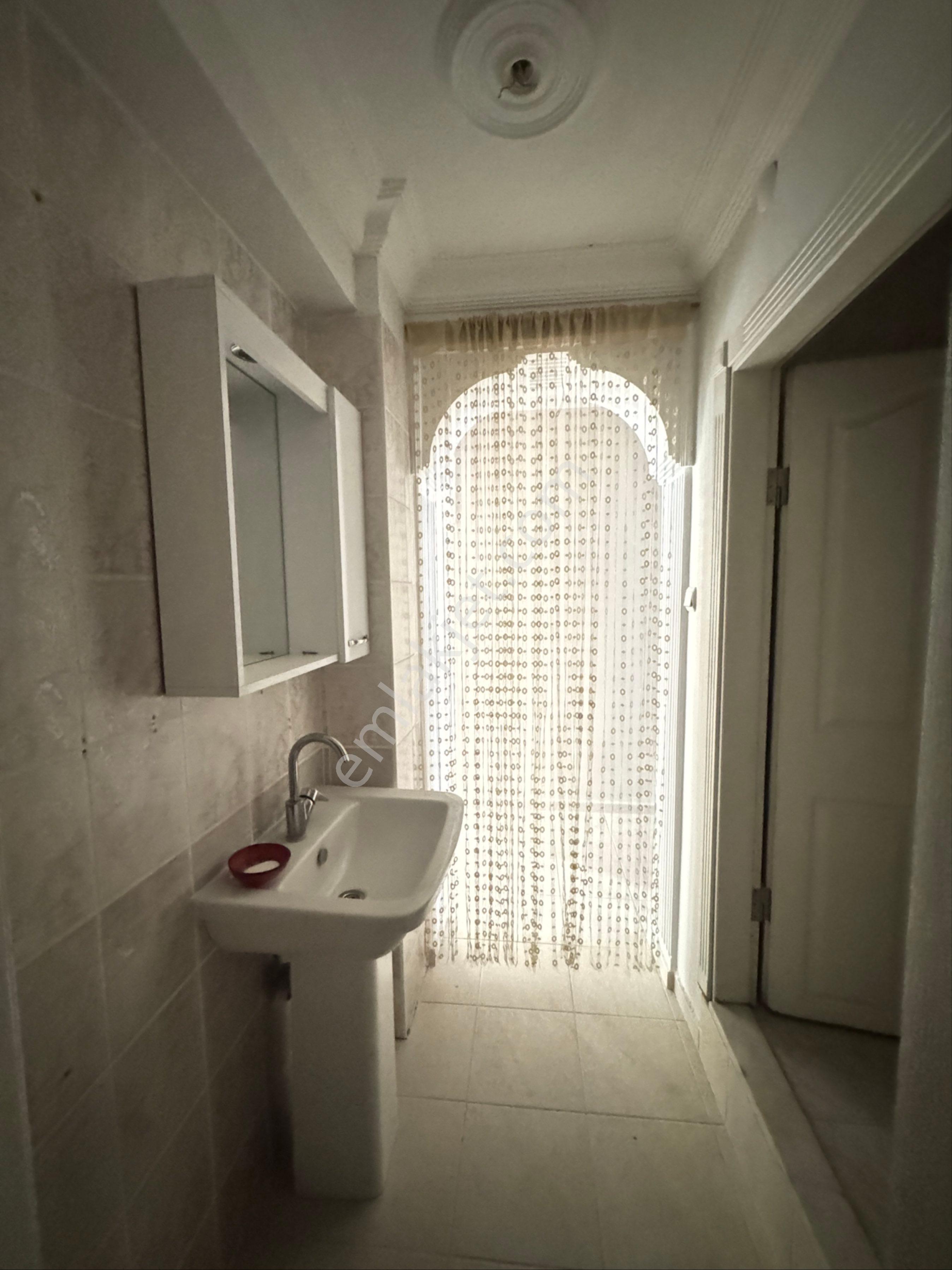 Edremıt Cumhurıyet Mahallesı Pazartesı Pazarı - Görsel 13