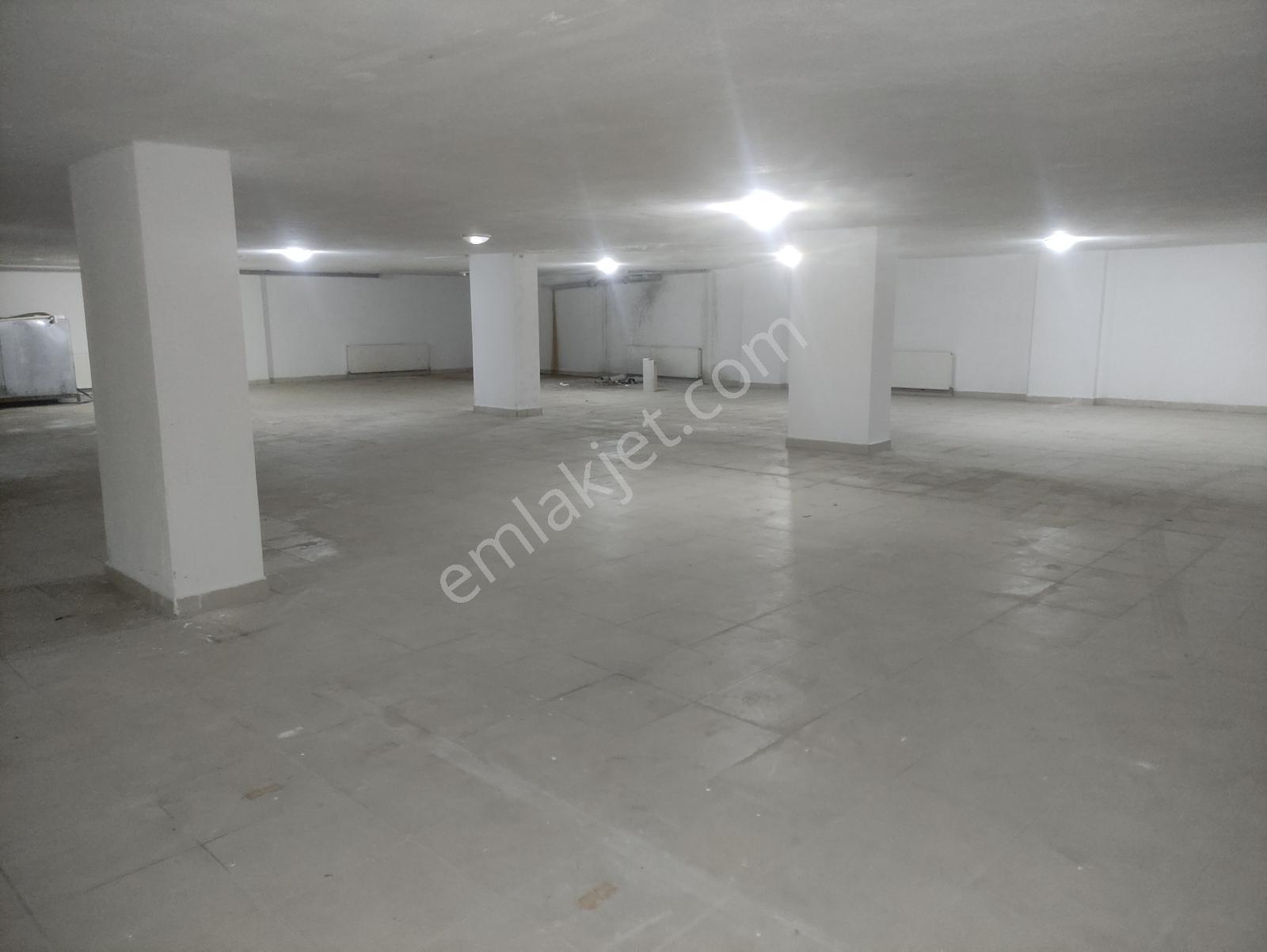 Cadde Üzeri Deniz Manzaralı Eşyalı Ayçadan Kiralık 1+1 Daire - Görsel 15