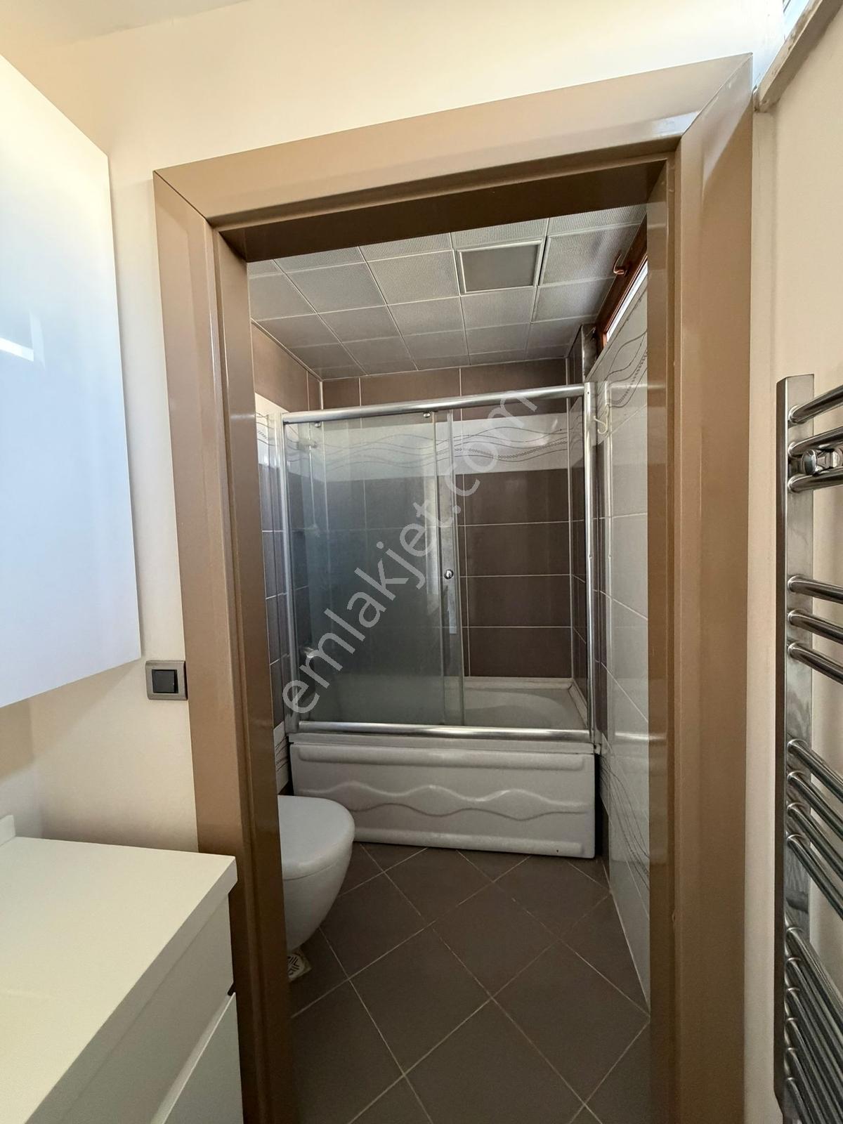 75 Ana Yol Üzerinde Site İçerisinde Kiralık 4+1 Daire - Görsel 18