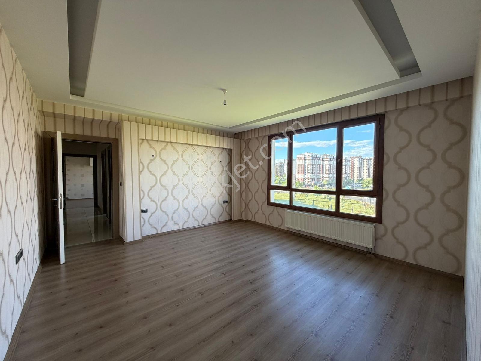 75 Ana Yol Üzerinde Site İçerisinde Kiralık 4+1 Daire - Görsel 15