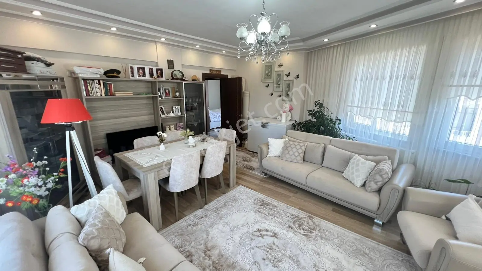 Bafra Vıp Gym.den Emirefendi Mah.de 3+1, 145m2 Satılık Daire - Görsel 7