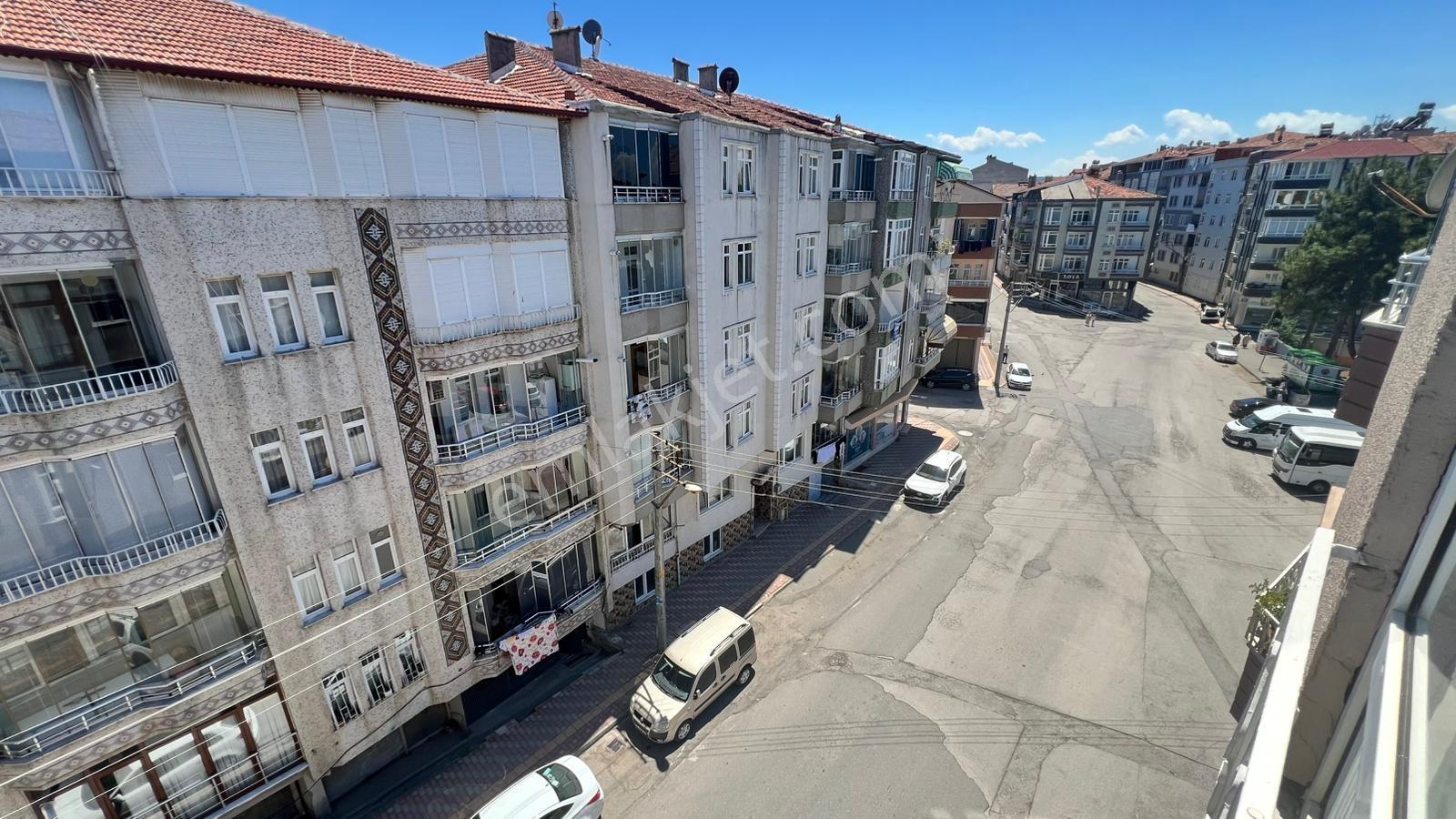 Bafra Vıp Gym.den Emirefendi Mah.de 3+1, 145m2 Satılık Daire - Görsel 6