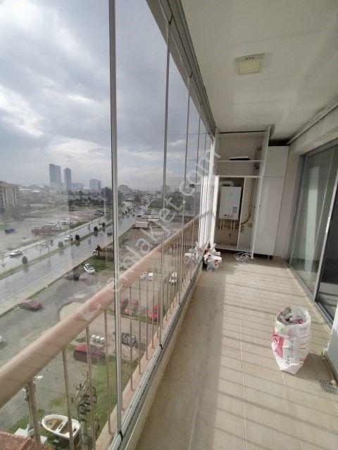 Bayraklıda Merkezi Konumda Site İçinde 2+1 Kiralık Daire