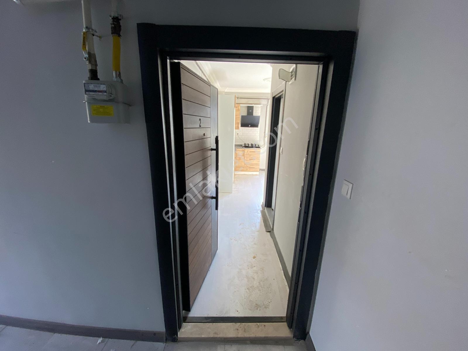 Bora Emlak'dan Hastane Mahallesi'nde 1+1 Kiralık Daire - Görsel 4