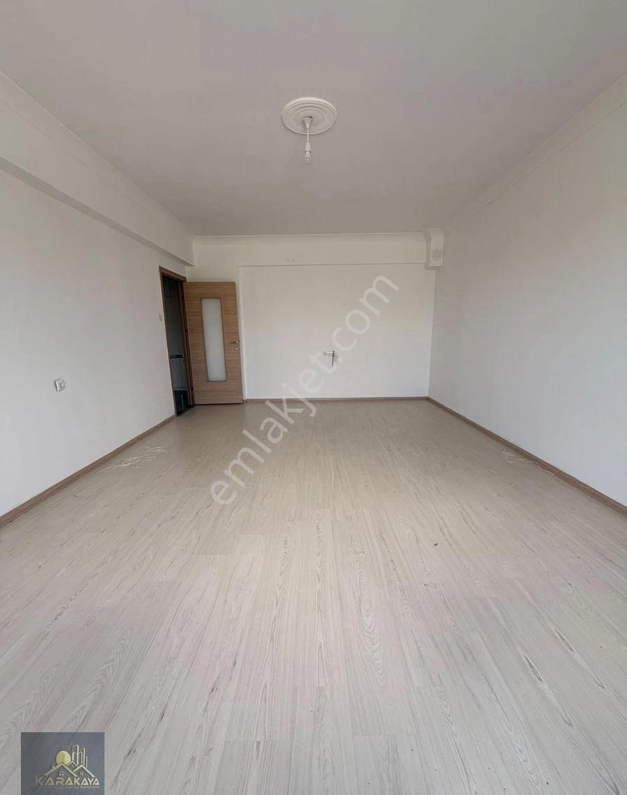 Karakaya Emlak Ofisinden İstiklal’de Kiralık Daire - Görsel 3