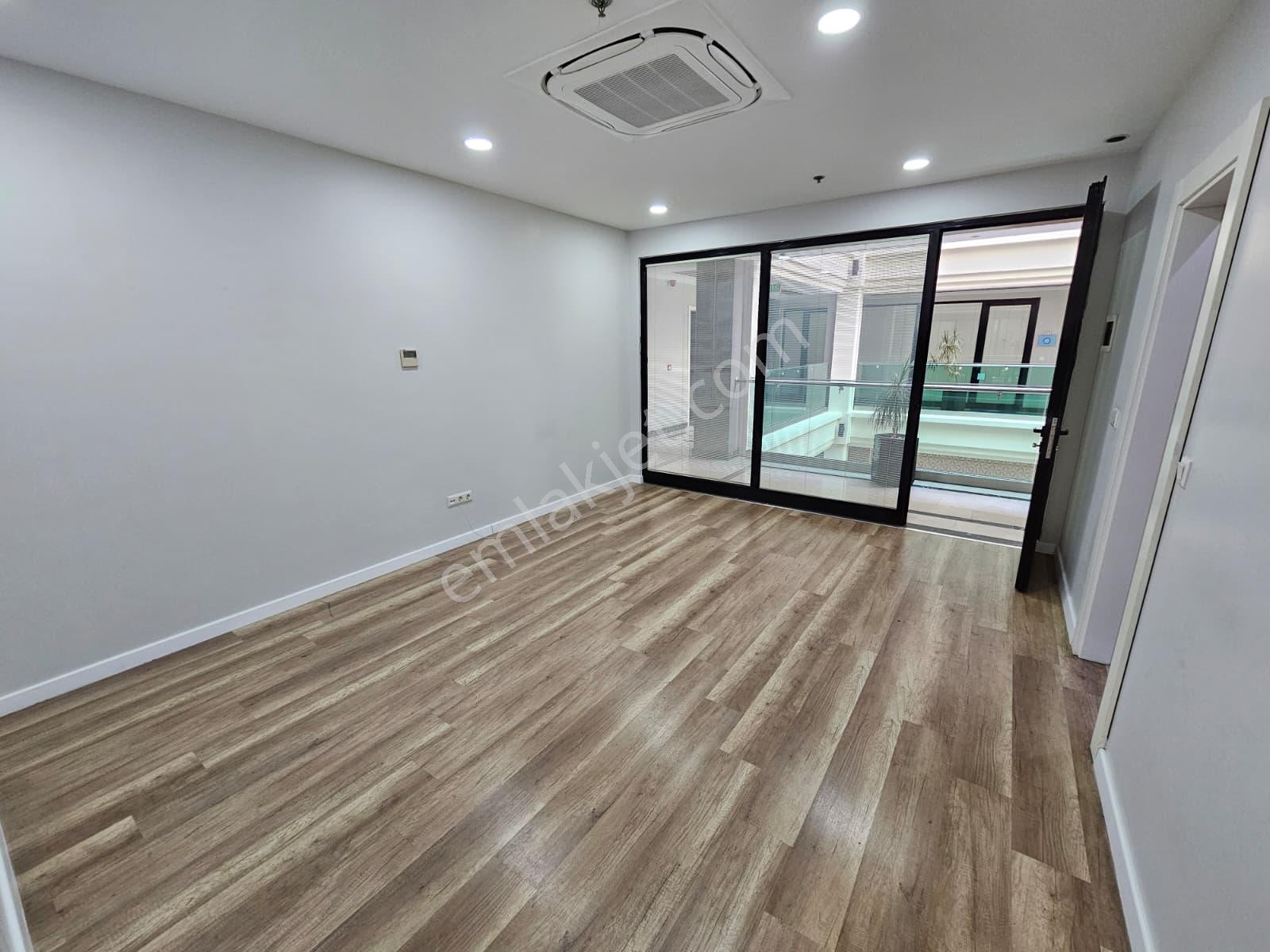 Maltepe Ofistanbul Plaza 1+1 İskanlı 77m2 Brüt/57m2 Net Satılık Ofis - Görsel 20