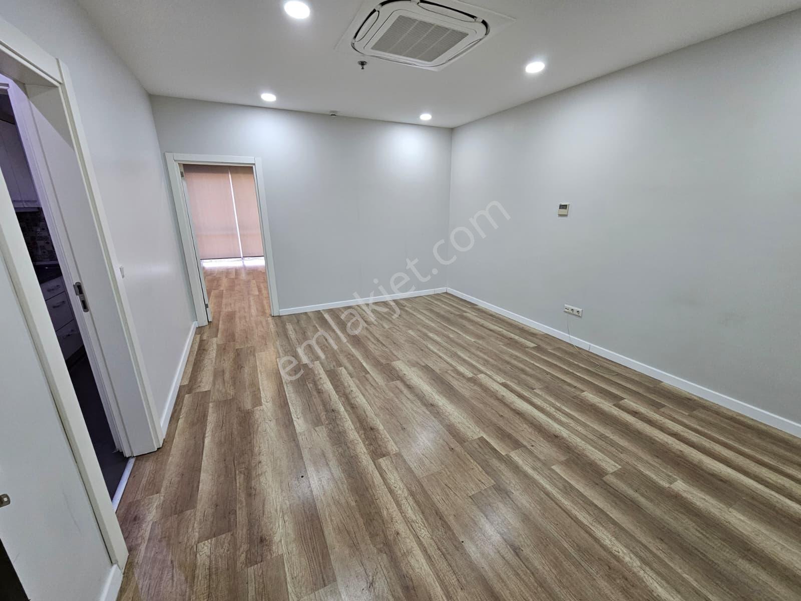 Maltepe Ofistanbul Plaza 1+1 İskanlı 77m2 Brüt/57m2 Net Satılık Ofis - Görsel 19