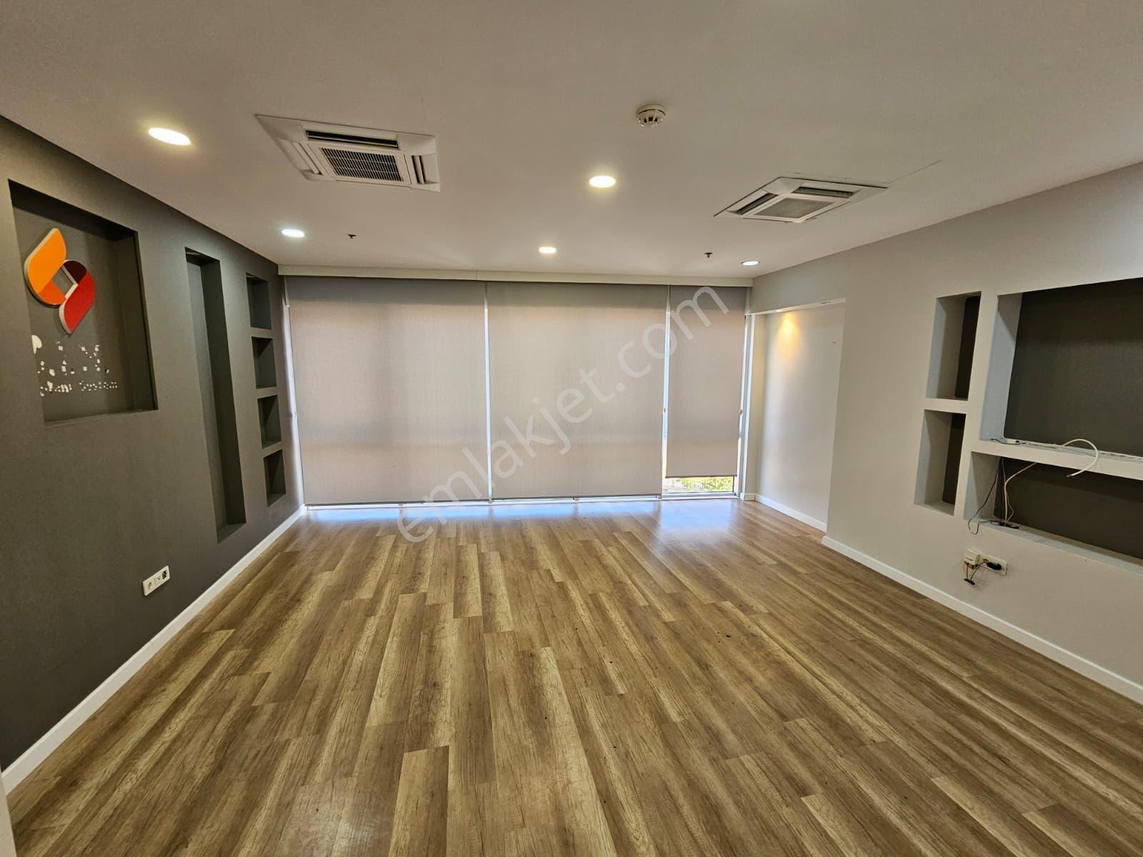 Maltepe Ofistanbul Plaza 1+1 İskanlı 77m2 Brüt/57m2 Net Satılık Ofis - Görsel 28